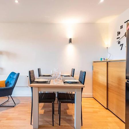 Sheffield City Centre Apartment & Balcony Exterior photo